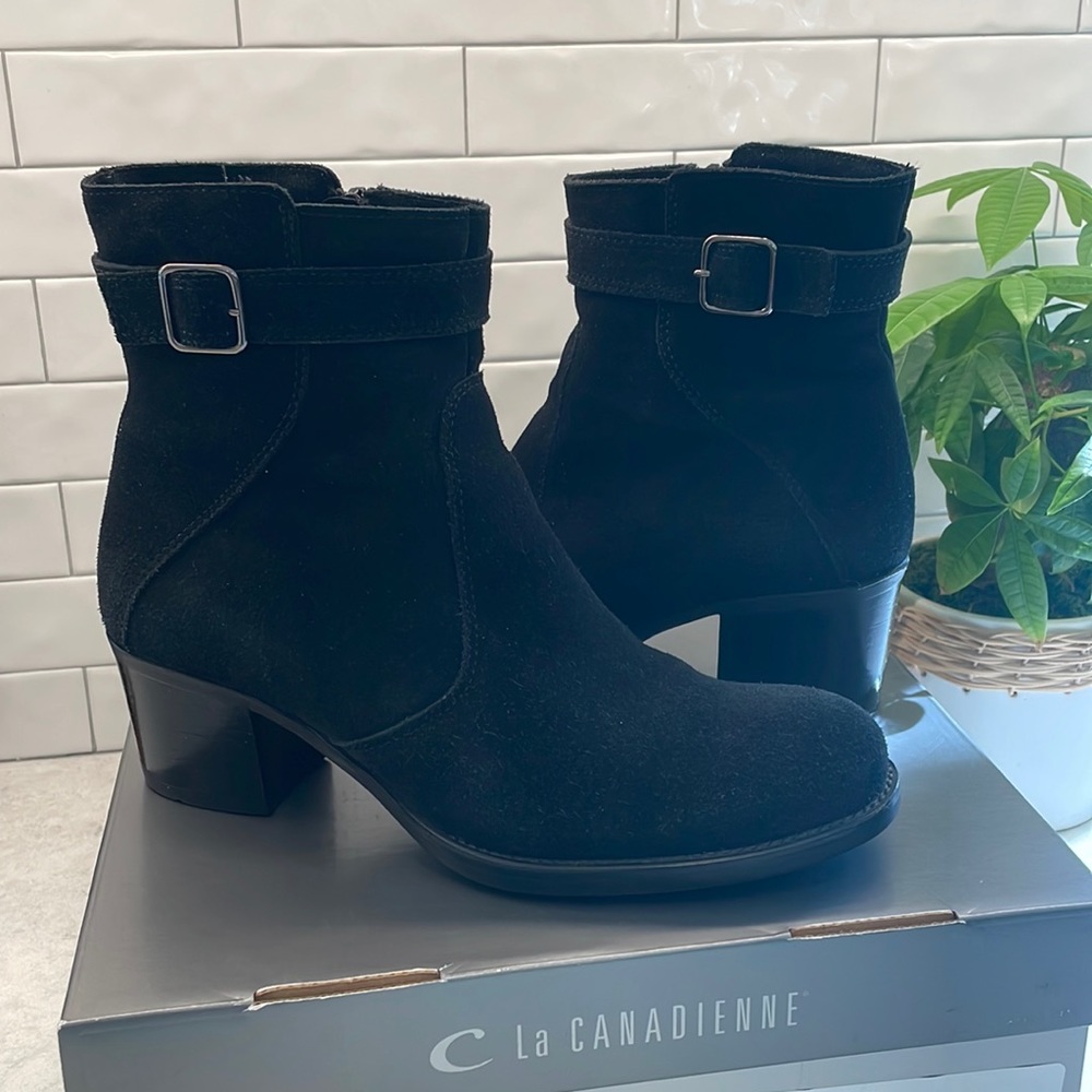 La Canadiene Brixton, Black Suede Size 8 - Waterproof